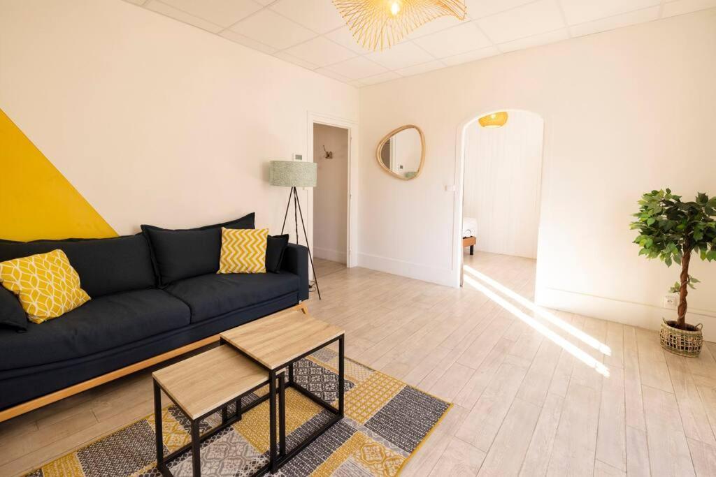 Le Cosy C - T2 Tout Equipe - Centre-Ville Gare Montluçon Exterior foto